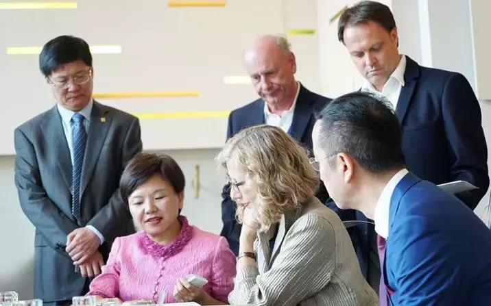 捐款15亿美元，中国园林皇后火爆国外：女性创业，注意哪些事项？