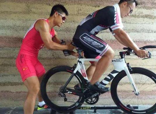 自行车技巧超级简单,自行车简单技巧