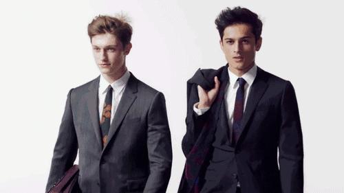 抖音火的miniso香水,miniso不是名创优品吗