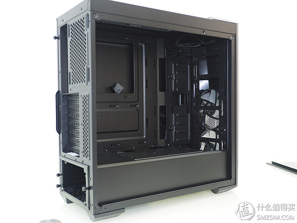 Zen+启动！船新组合RyzenR72700X+华硕ROGX470F—RGB开箱