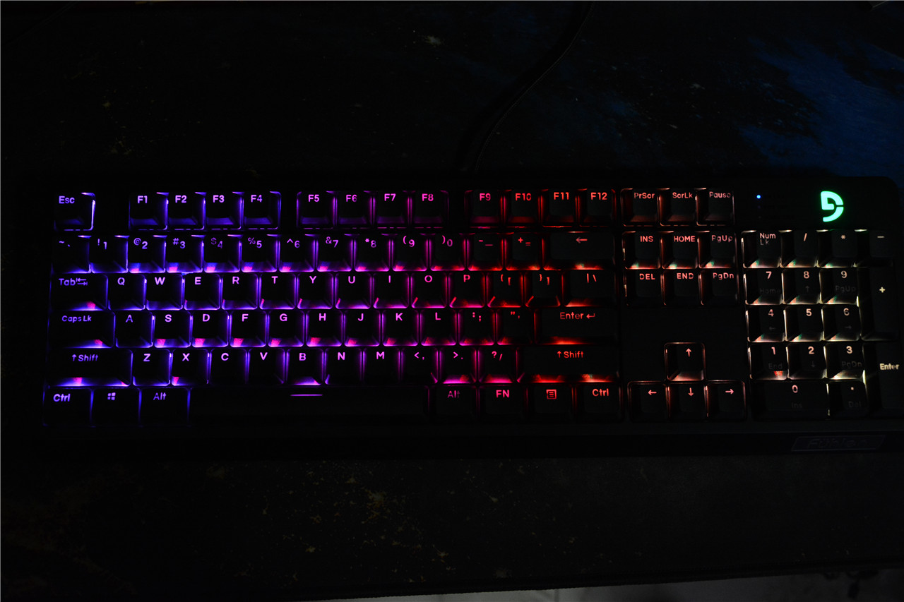 富勒g903s机械键盘,富勒g900s纯享版机械键盘上手