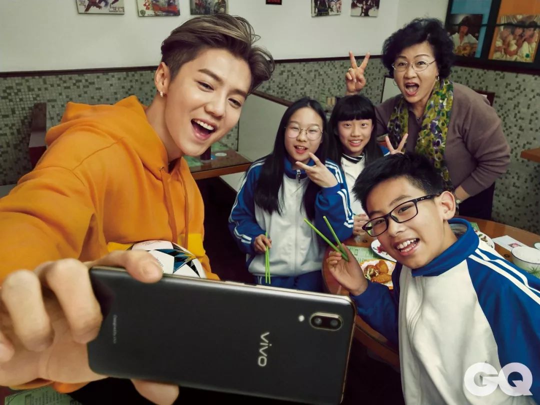 鹿晗说足球只是爱好,鹿晗踢球是内娱最好的吗