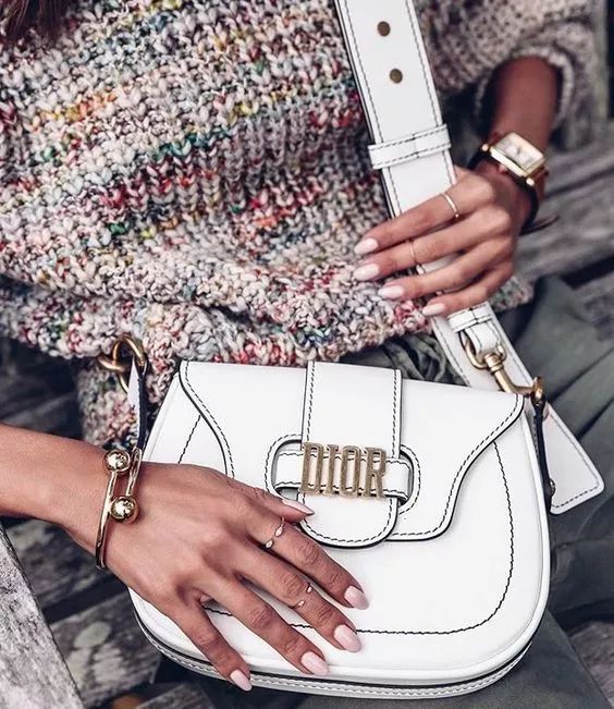 男人必备的四款包品牌推荐,成熟男人必备包包推荐品牌