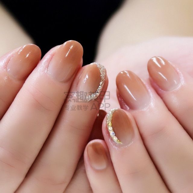 脏橘色美甲,one推荐美甲