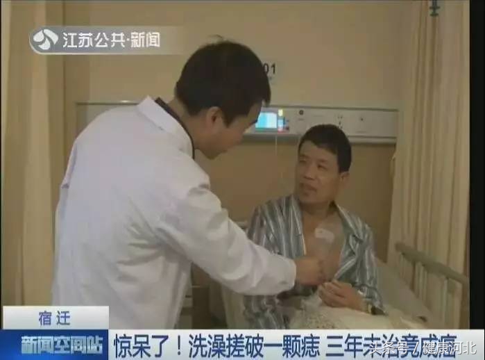 手背后期形成的痣怎么处理,痣的表皮抠掉了会长出突出的痣吗