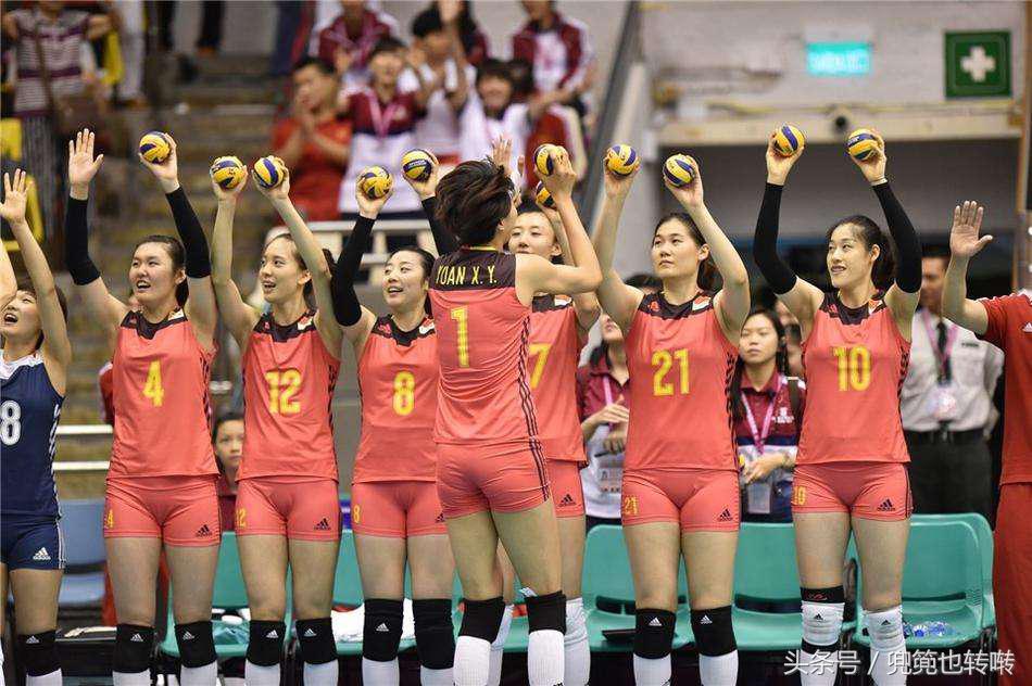 女排运动员为什么一定要穿短裤,为什么女排运动员穿的裤子短