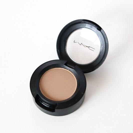 单眼皮眼妆教程女明星,单眼皮女孩帅气眼妆教程小眼睛