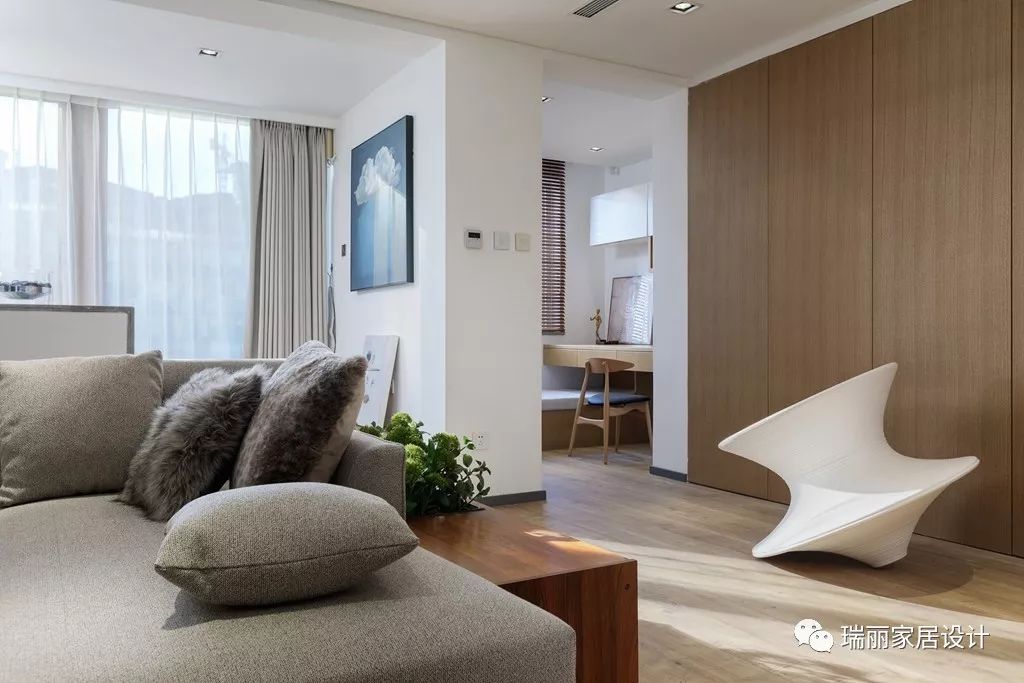 阳光充足胜过一切过去的诗句,适合阳光明媚的早晨诗