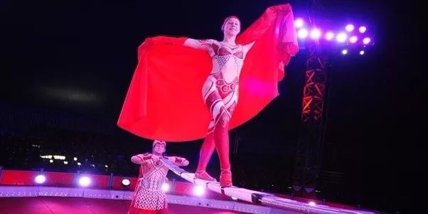 超级英雄为什么都要穿健身衣,超级英雄紧身衣里面要打底吗