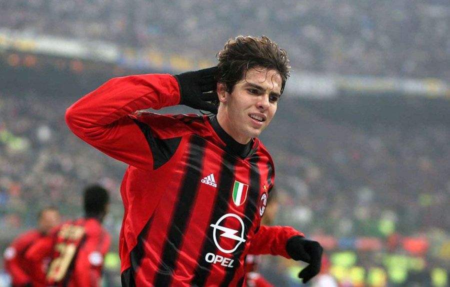 曼联欲签荷兰国脚,曼联引援先下手为强是明智的选择