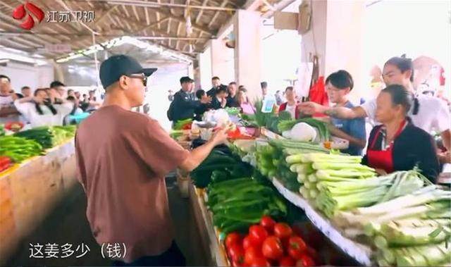 田亮郭晶晶一起逛街,郭晶晶与田亮霍启刚