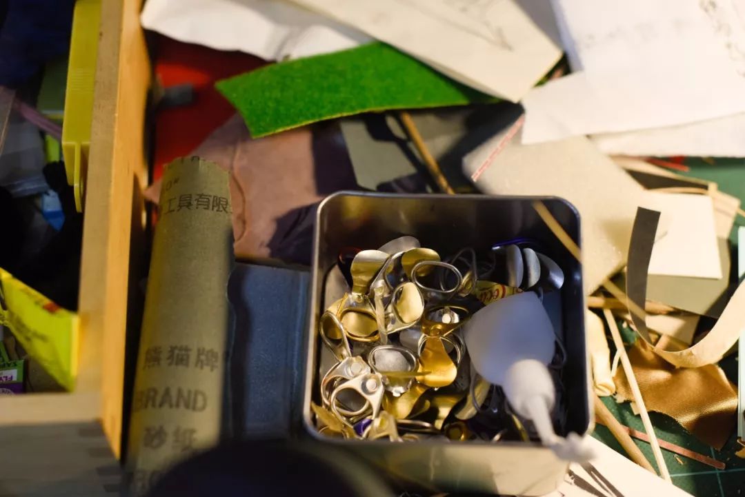 他拜师曹雪芹后人，将虫壳、玉兰变成立体漫画！