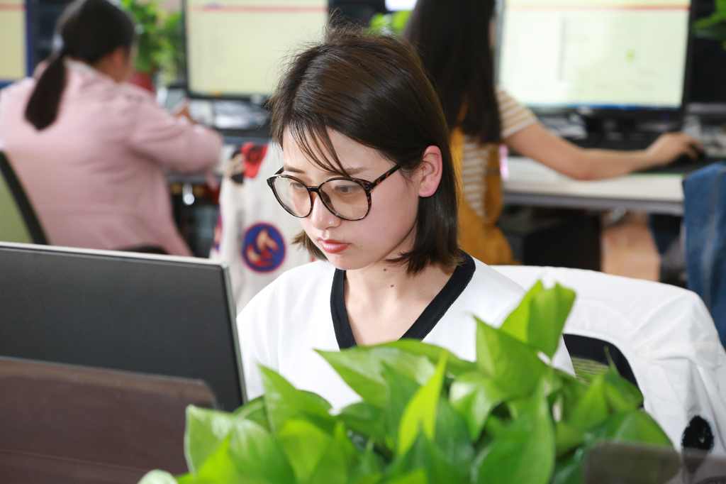 深圳铺铺旺集团郭英勇、井翔中一行来武功考察项目进展情况