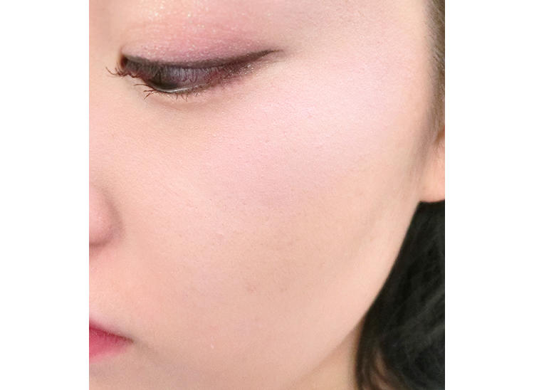 彩妆夏季限定腮红色号搭配图片,小长假美妆出行