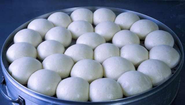 馒头蒸多了不要紧，教你一招，这样保存的馒头就像新蒸的一样