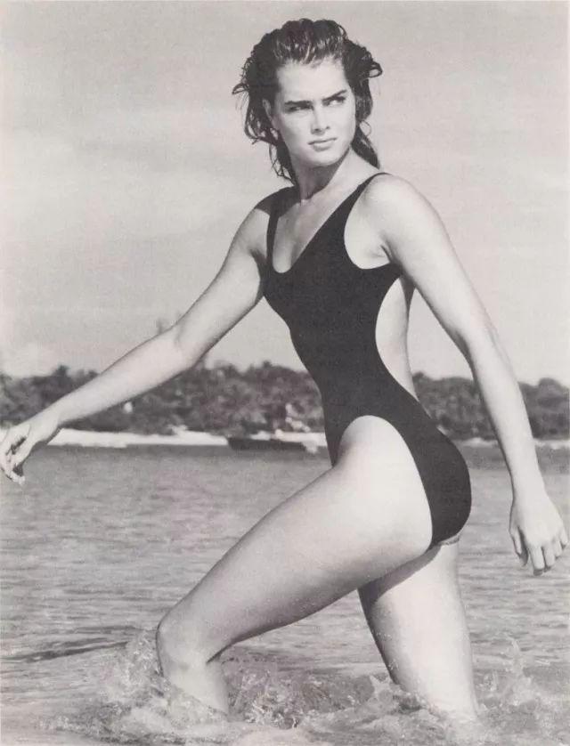 10岁全裸上镜《花花公子》，她的美貌被好莱坞誉为世界第八大奇迹