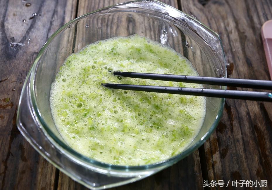 凉拌苦瓜为什么要加糖,苦瓜怎么做不苦汤