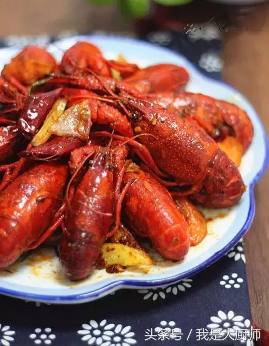 小龙虾尾家常做法,小龙虾尾怎么做好吃又简单小视频