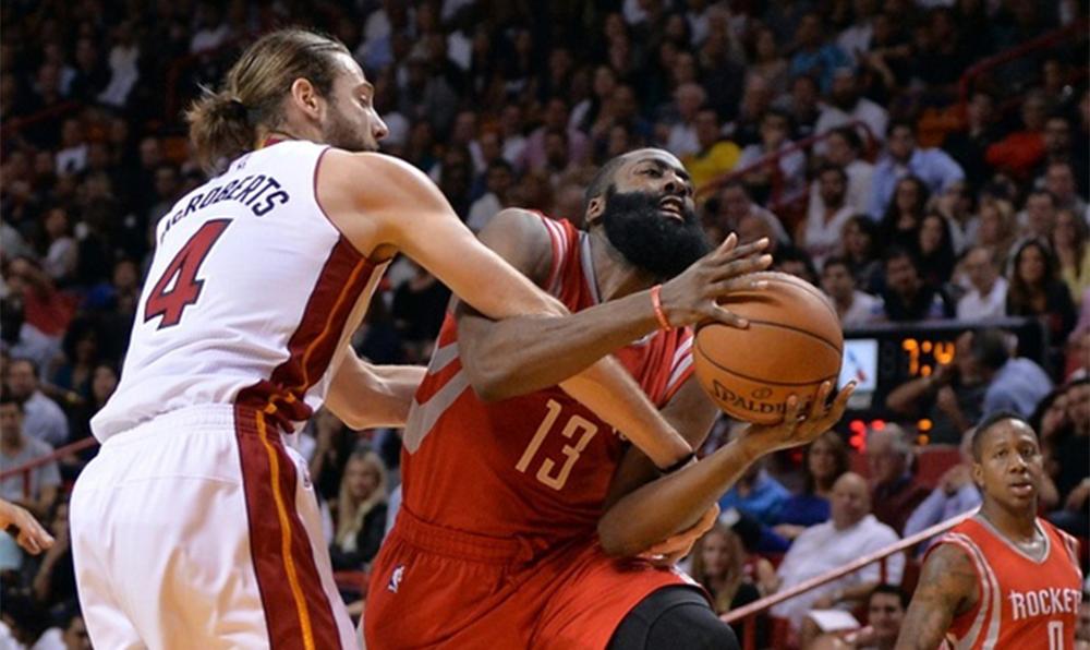 大学班赛怎么打?教大家5个超实用杀招,没有超巨照样赢球!