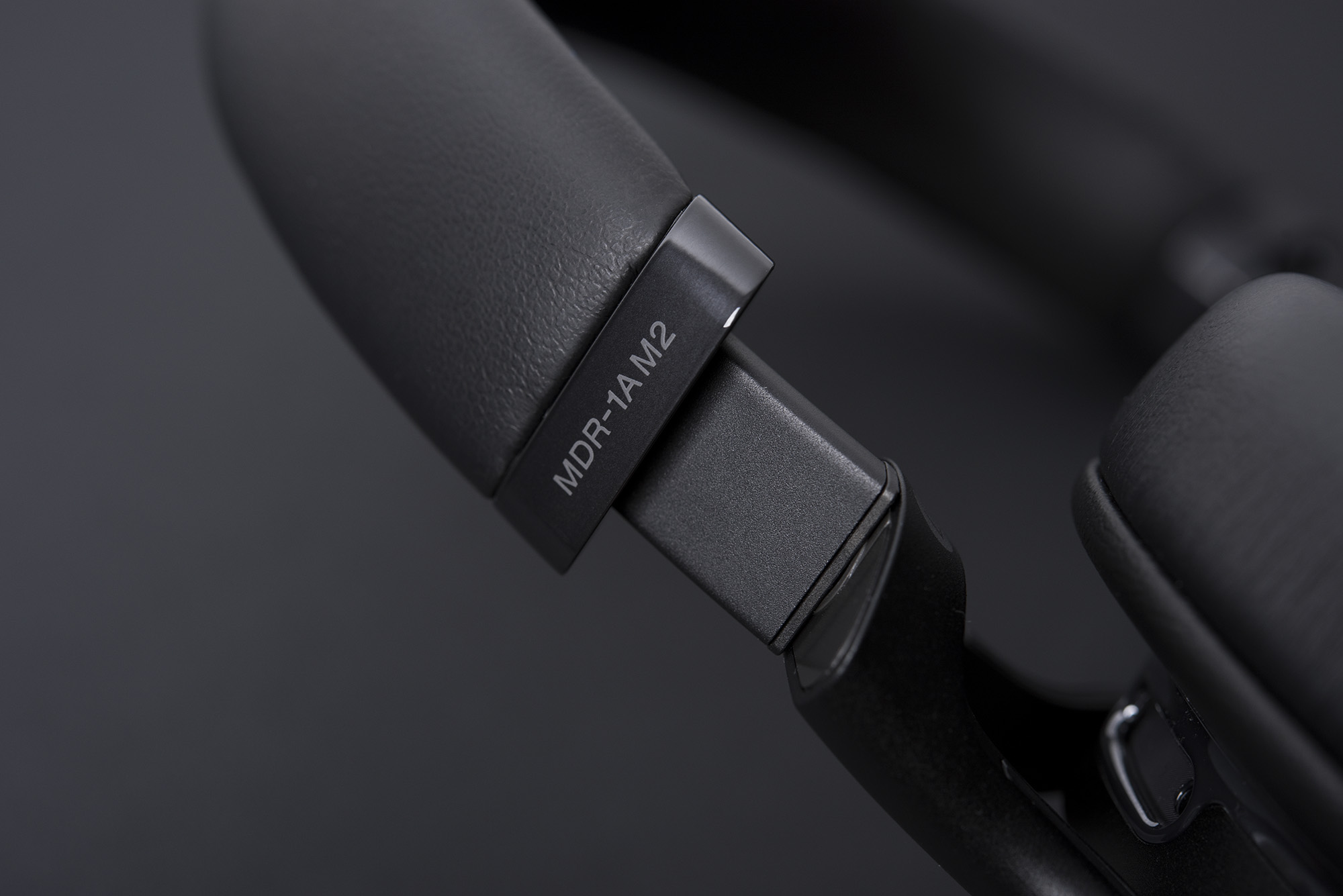 索尼sonymdr-1am2头戴式耳机,索尼MDR-1AM2耳机