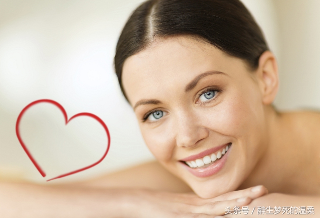 脸上斑点瑕疵怎么去除,油点溅到脸上留下黑斑点怎么处理