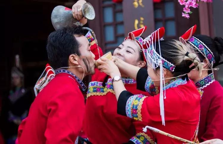 鐣叉棌椋庢儏鎽勫奖,杩愭渤鐣旂殑缇庢櫙