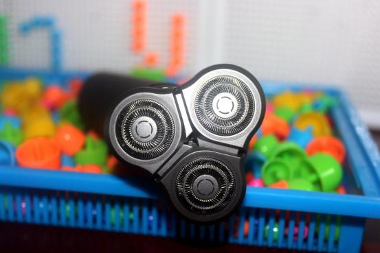 米家出品，199元的米家电动剃须刀让行业都不开心了