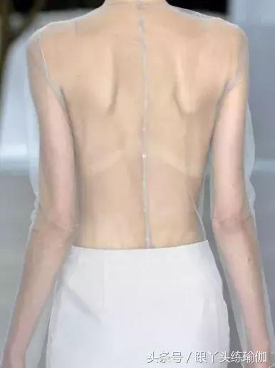 袁姗姗马甲线a4腰都是靠坚持,马甲线a4腰