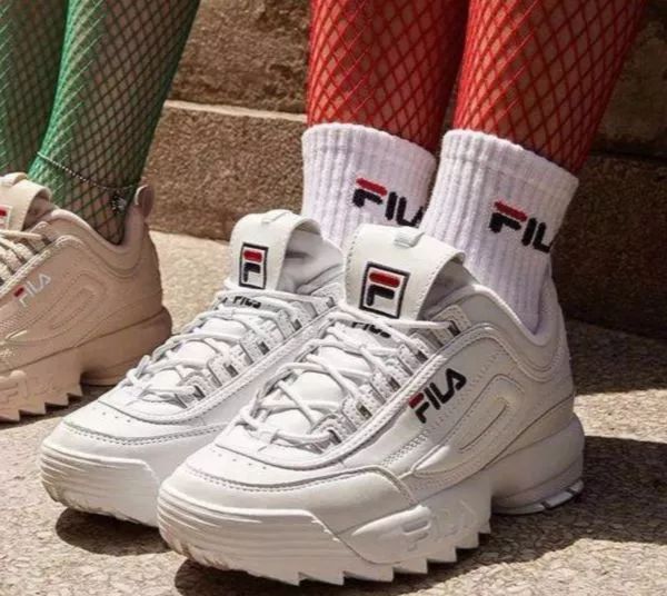 巴黎世家老爹鞋一代二代三代区别,巴黎世家老爹鞋track3.0