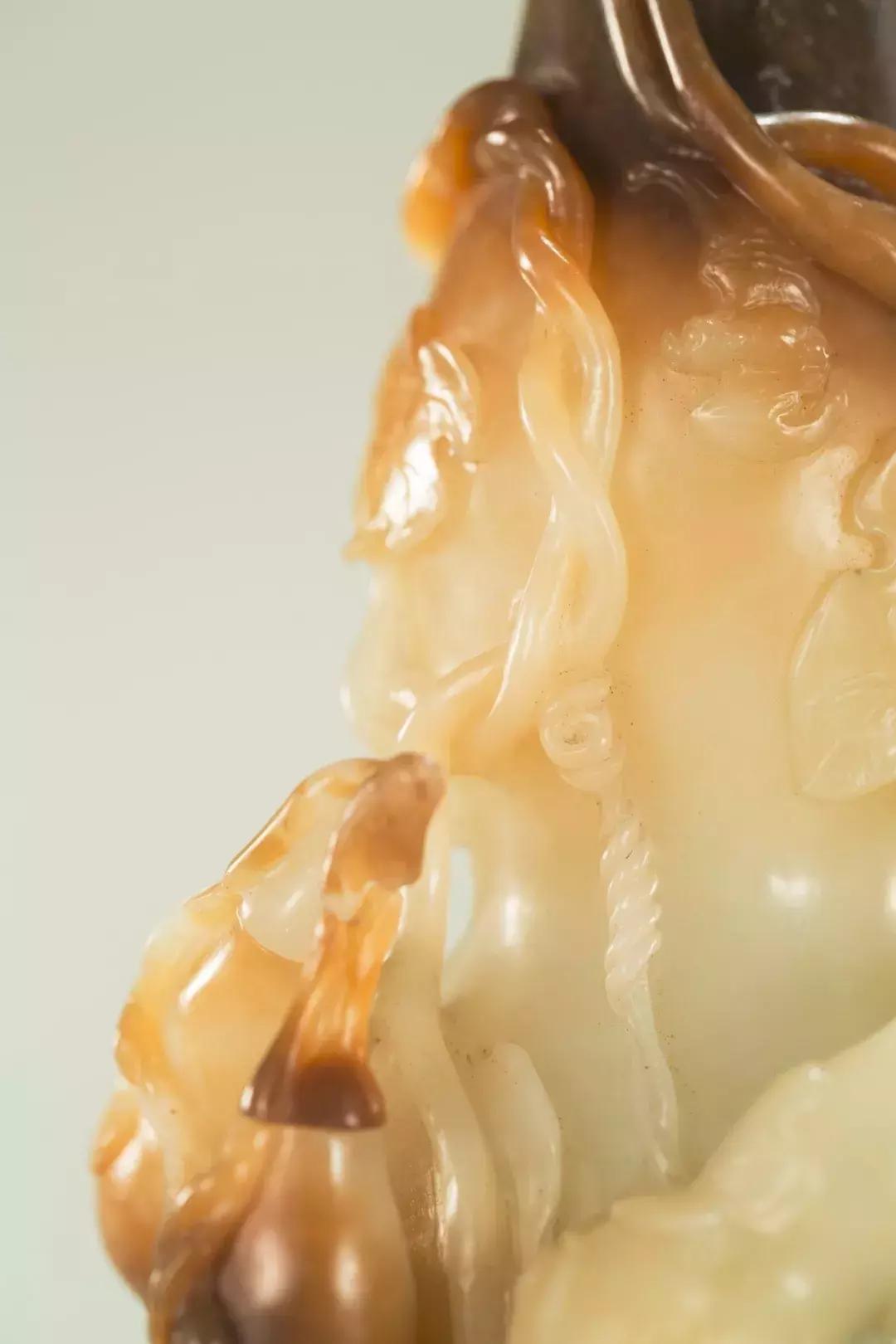 杨根连玉雕作品墨玉关公 (杨根连玉雕葫芦)