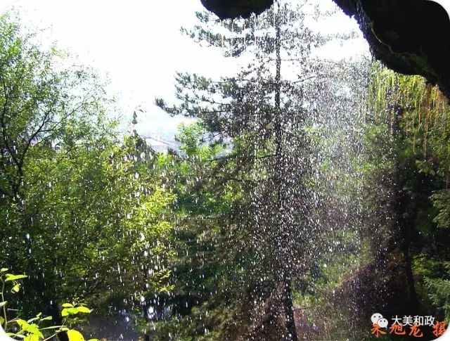 绿色和政春深夏浅风光好山美花浓待君来