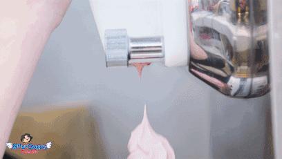 这樱花冰淇淋颜值高成少女心收割机，低到一软妹币！还免费填料！