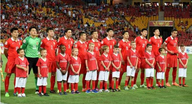 里皮带国足战胜韩国发布会,里皮带队国足比赛高燃