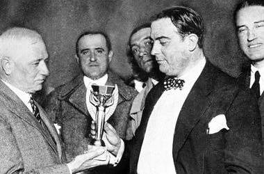 1930年乌拉圭世界杯,1930年第一届世界杯