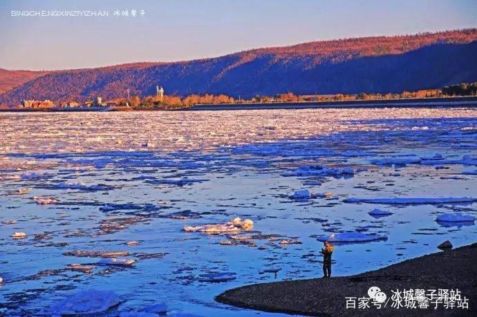 漠河北极村开江,去漠河看极光去甘孜看贡嘎雪山