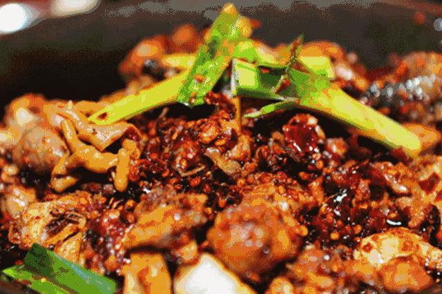 这趟高铁列车上的美食全国独有,渝贵高铁沿途风景