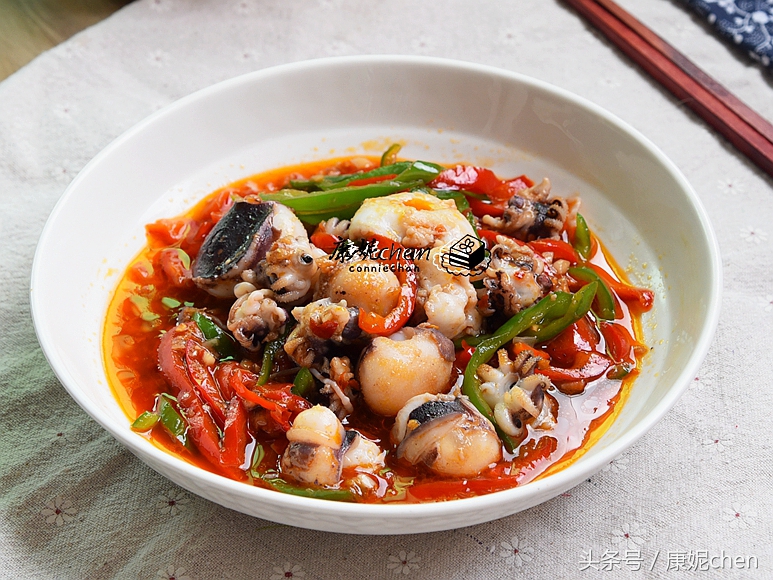 厨师爆炒墨鱼仔怎样做才好吃,除了爆炒墨鱼仔还有其他做法么