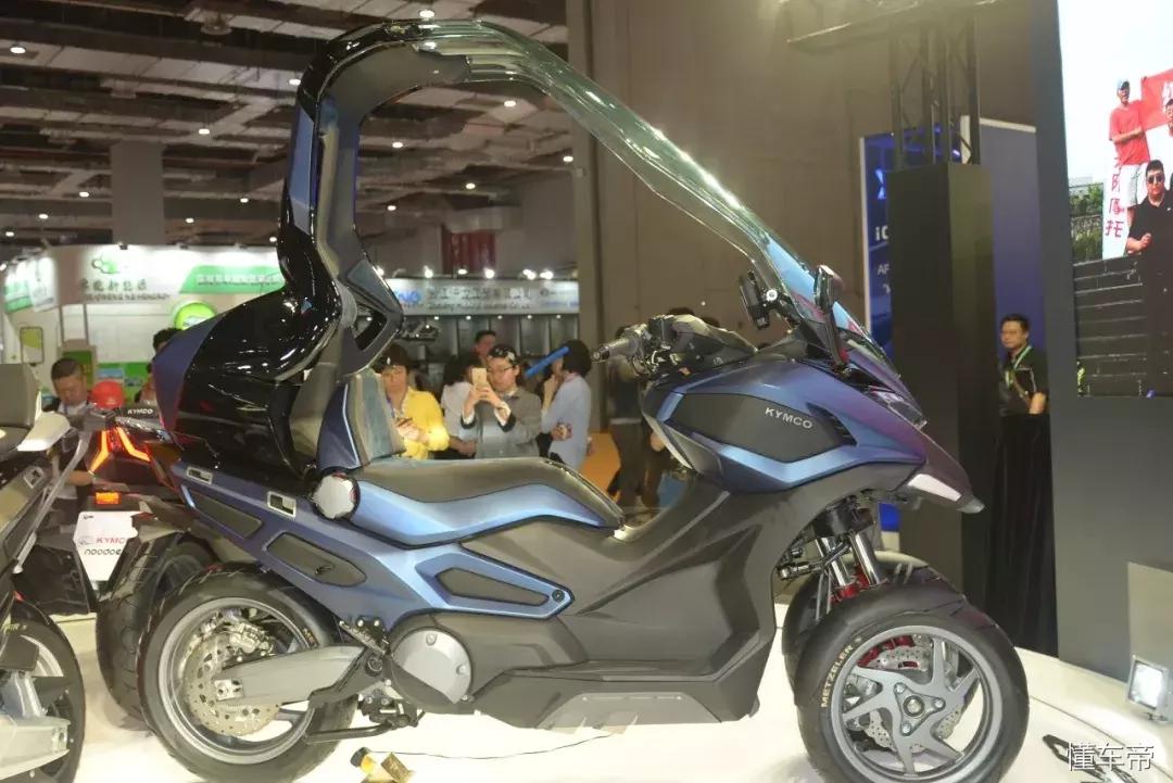 光阳发布动丽150、AnyLike150、2018款K-Rider400，领衔上海摩展