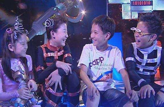 快乐星球的童星现在还在演艺圈吗,快乐星球中女童星长大后的照片