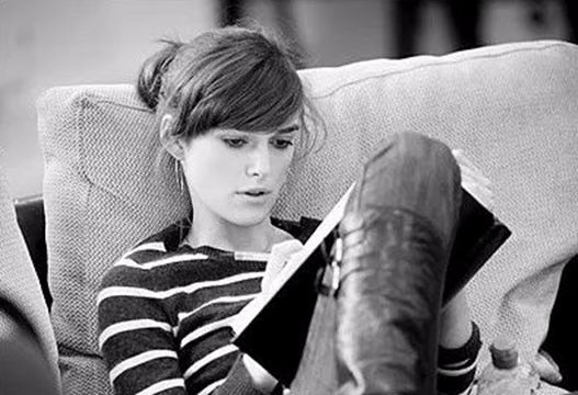 为什么平胸的女生都这么好看,平胸的妹子怎么改变