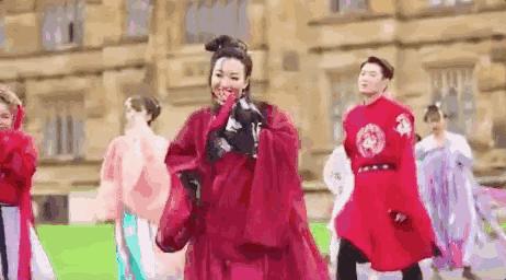 95后中国姑娘在澳洲,中国姑娘在澳洲街头