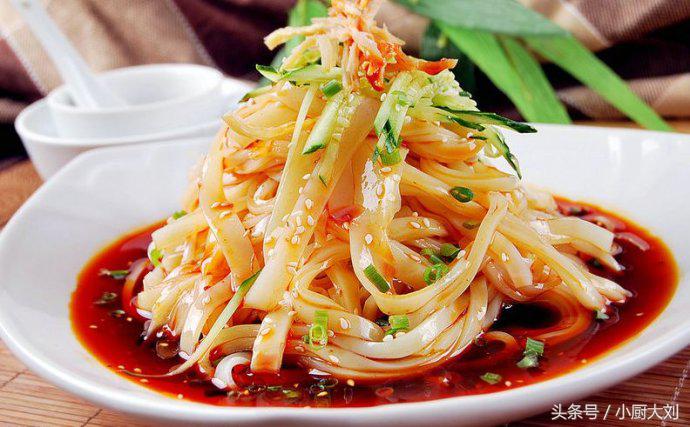 不洗面怎样做出柔软筋道的凉皮,不洗面凉皮怎样做才柔软筋道