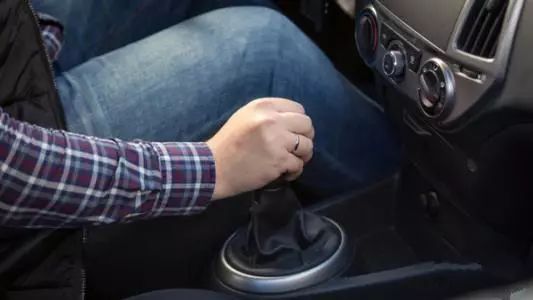 金杯阁瑞斯行驶中熄火,金杯阁瑞斯为什么会熄火