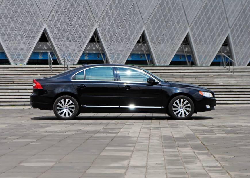 沃尔沃s80l第一视角驾驶,沃尔沃s60l驾驶感受