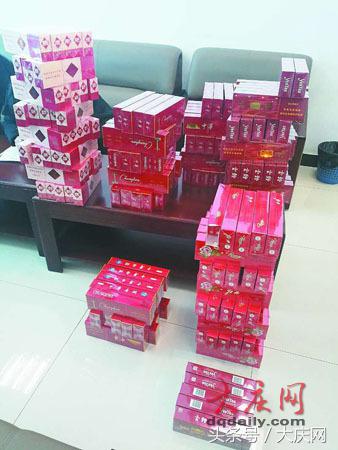 金属探测器打假人,金属探测仪打假