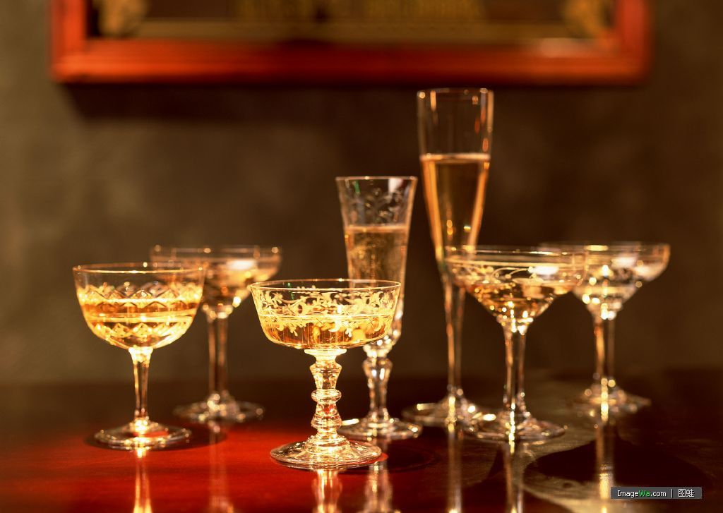 酒仙酒神酒鬼区别,酒仙老白小视频