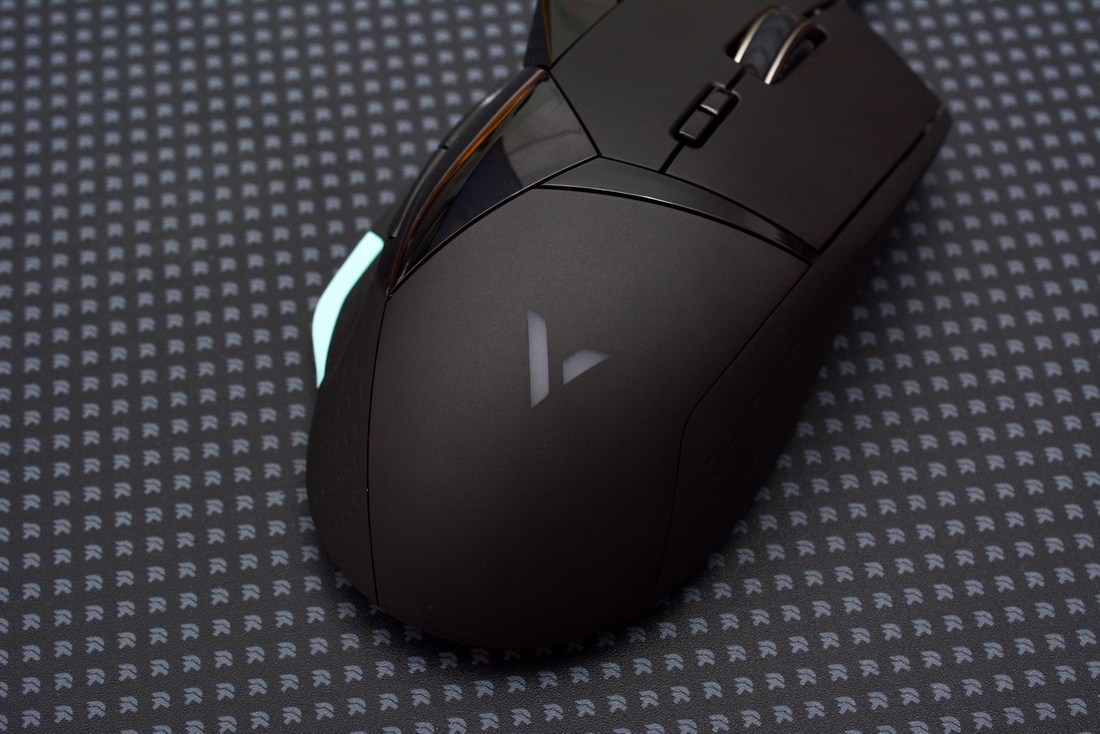 雷柏vt300g鼠标测评,阴阳轮