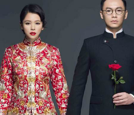 有哪些女明星婚礼穿的秀禾服,明星结婚穿的秀禾服