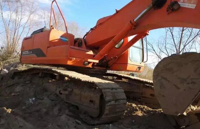 80年代挖机学徒真实经历,一个挖机学徒真实的心酸