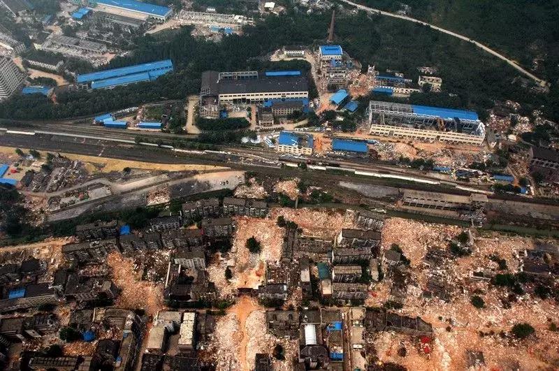 地动山摇中奋斗出“东汽速度”